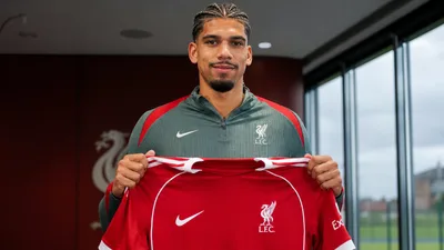 Ronald Araujo, a un paso de acordar su cesión al Liverpool