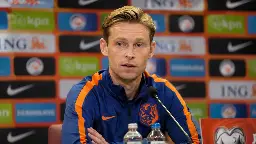 De Jong responde a las críticas: "Mucha gente no entiende el fútbol"