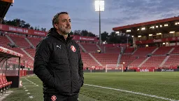 El Girona cae ante el Castellón tras quedarse con diez y pierde el liderato