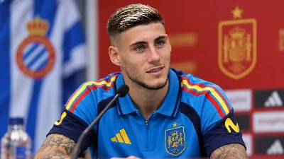 Roberto Fernández disfruta de su primera convocatoria con España y agradece la confianza del Espanyol