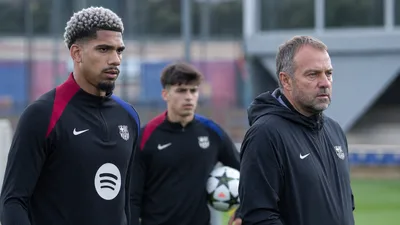 Barça busca central tras la posible salida de Araújo; Fariñas destaca en la pretemporada
