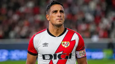 Óscar Trejo pide la salida de la directiva del Rayo Vallecano tras el traslado a Butarque