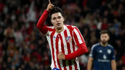 Arnau Ortiz marca al Manchester United y reivindica su sitio en el Atlético