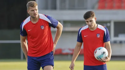 Sorloth, baja por lesión en el debut liguero del Atlético ante el Málaga