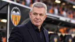 Javier Aguirre asume el banquillo del Valencia CF con opción de continuidad
