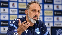 Matarazzo cuestiona el penalti ante el Atlético: «Claramente no es penalti»