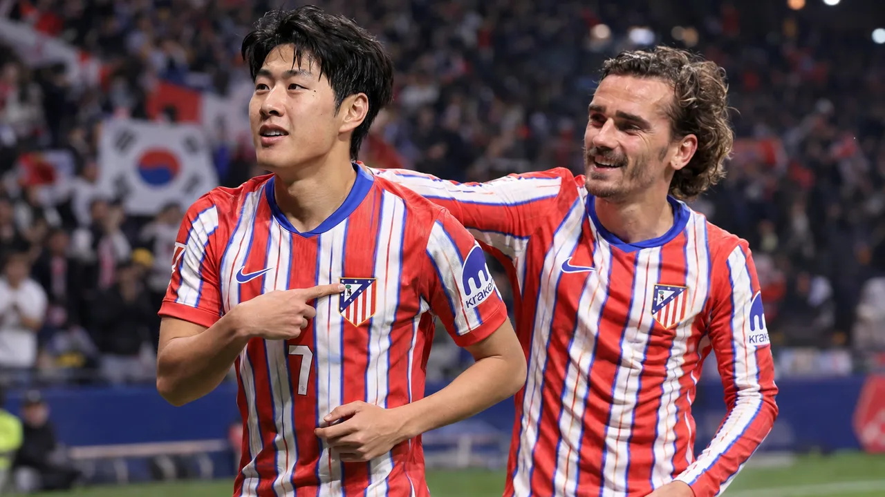 Kang-in Lee empieza a hacerse un sitio en el Atlético con el ‘7’ y la referencia de Griezmann