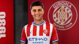 Morante e Izan, los nuevos centrocampistas del Girona para la Segunda División