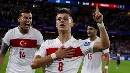 Turquía se despide del Mundial con victoria ante EE.UU. y récord de Arda Güler