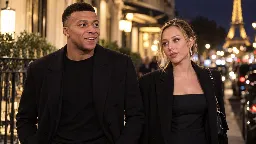 Mbappé aparece en París con Ester Expósito tras dos días sin acudir a Valdebebas