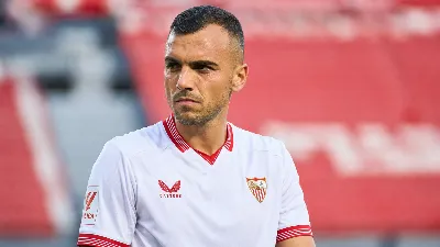 Sevilla avanza en la salida de Joan Jordán hacia Portugal para recortar su masa salarial