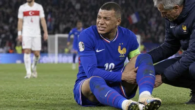 Mbappé vuelve al Real Madrid tras lesionarse con Francia ante Turquía