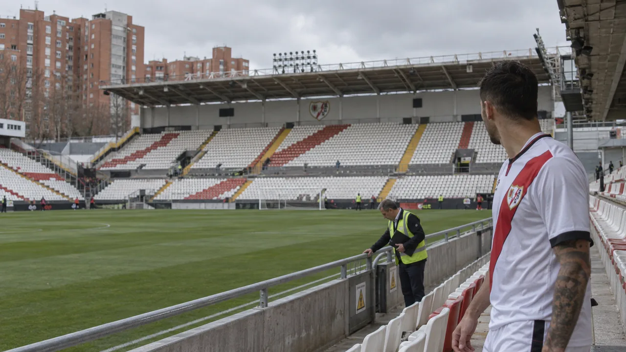 Vallecas sigue pendiente de los informes para su posible regreso ante el Athletic