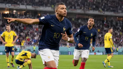 Mbappé marca un doblete y Francia vence a Suecia en dieciseisavos del Mundial
