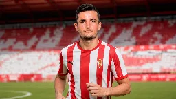 Sporting de Gijón negocia con Hugo Guillamón para su regreso al fútbol español