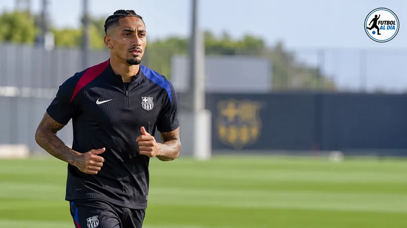 Raphinha vuelve parcialmente al grupo, pero su regreso a la competición sigue abierto