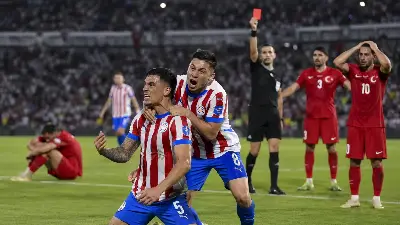 Paraguay elimina a Turquía del Mundial 2026 con polémica por la expulsión de Almirón