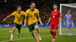 Australia golpea primero y apaga el estreno mundialista de la Turquía de Güler