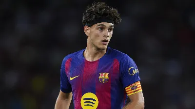 El Barça explora cesión de Héctor Fort; Premier lo quiere, él prefiere LaLiga