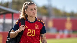 Claudia Pina causa baja con España y regresa a Barcelona