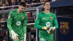 Las molestias de Joan García abren la puerta al debut de Szczesny esta temporada