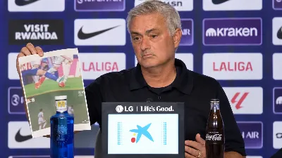 Mourinho concentra la respuesta del Real Madrid tras la crisis del derbi