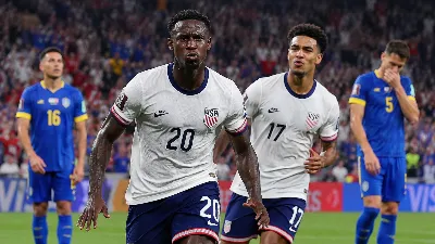 Balogun y Tillman sostienen el sueño de Estados Unidos en una noche de carácter