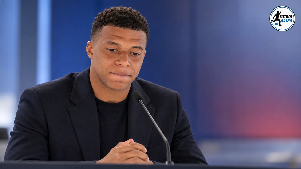 Mbappé pide disculpas y China suspende LaLiga tras polémico meme