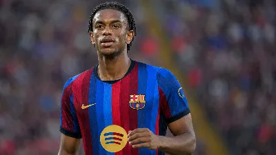 Balde se aferra al Barça pese a las dudas de Flick y la presión del mercado