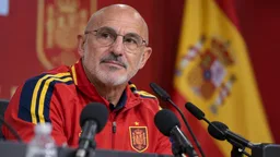 Luis de la Fuente reconoce que le gustaría optar al Balón de Oro de entrenadores