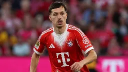 Alavés y Sevilla muestran interés por Bryan Zaragoza, pero el Bayern mantiene su contrato