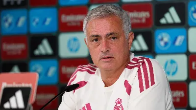 Mourinho sitúa al Atlético entre los candidatos y avisa de la exigencia ante el Betis