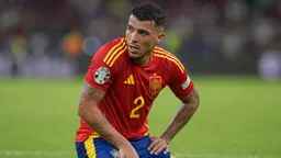 Pedro Porro, gol y dudas físicas tras la semifinal, a la espera de su recuperación para la final