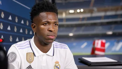 Vinicius Junior y el Real Madrid negocian su futuro mientras el Arsenal sigue atento