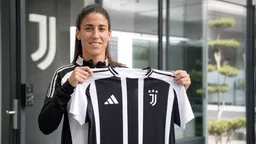 Alba Redondo, en Turín para cerrar su posible fichaje por la Juventus