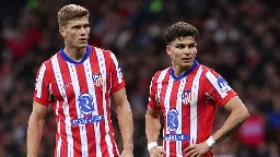 Atlético de Madrid busca delanteros ante las posibles salidas de Sorloth y Julián Álvarez