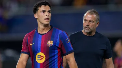 Cortés, la opción de Flick para cubrir la cesión de Araújo en la defensa del Barça