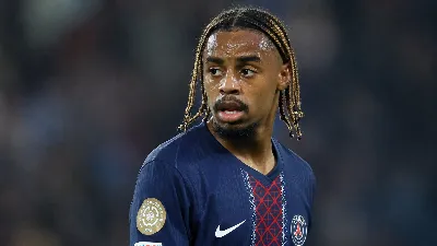 El PSG blinda a Barcola con un precio de 170 millones ante el interés del Liverpool