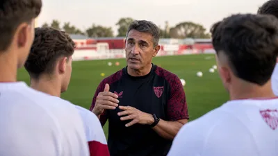 El Sevilla afronta el estreno liguero con varios canteranos y el mercado abierto