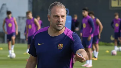 Flick afianza su proyecto en el Barça: tercer curso con la Champions como meta