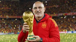 Luis de la Fuente acumula su tercer título con España tras el Mundial 2026