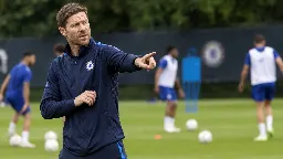 Xabi Alonso estrena banquillo en Premier con el Chelsea ante el Fulham
