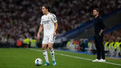Xabi Alonso apunta a Carreras para el Chelsea y abre la puerta a su salida del Madrid