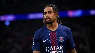Barcola da el sí al Liverpool, pero el PSG levanta un muro millonario