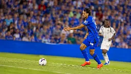 El Getafe se agiganta con diez: 3-1 al Partizán y la Conference queda más cerca