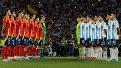 España y Argentina disputan el Mundial en un duelo marcado por la confianza argentina en redes