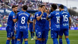 El Getafe renueva su defensa con ocho salidas y busca refuerzos para la Conference