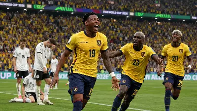 Ecuador tumba a Alemania y firma una remontada para creer en grande