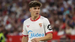 El Sevilla busca equilibrar sus cuentas con la posible venta de Oso